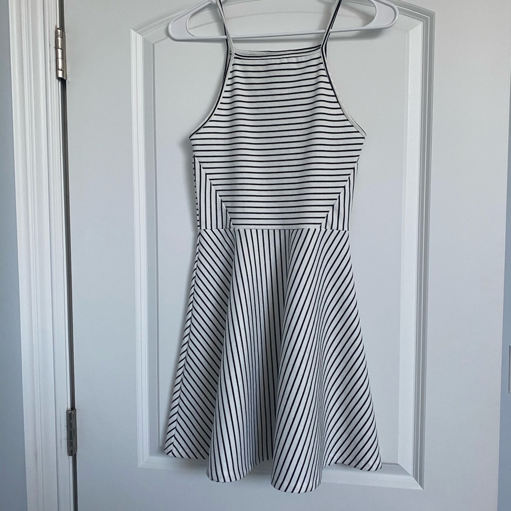 Cute black & white striped dress